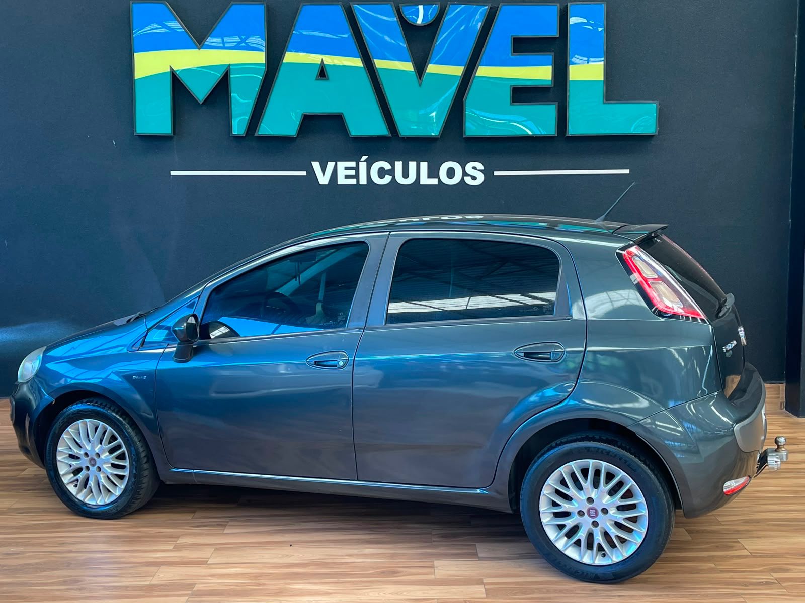Foto 11 de Fiat Punto ESSENCE 1.6 2013