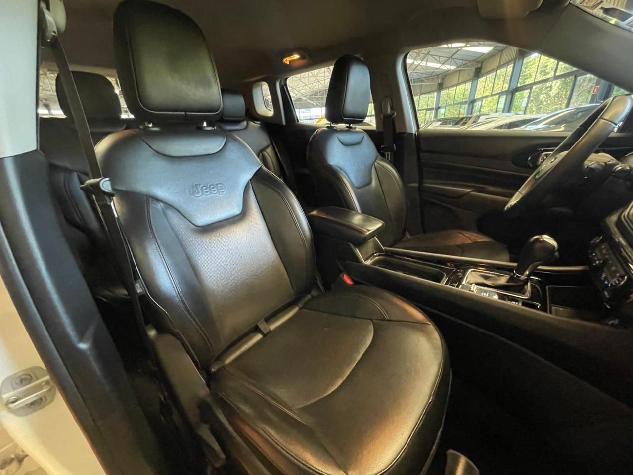 Foto 9 de Jeep Compass LIMITED 2022