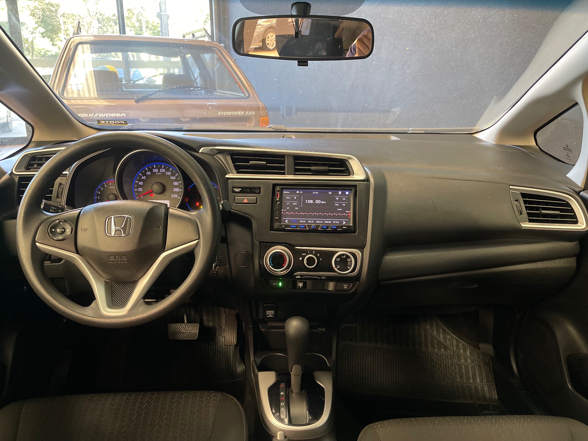 Foto 4 de Honda Fit LX CVT 2018