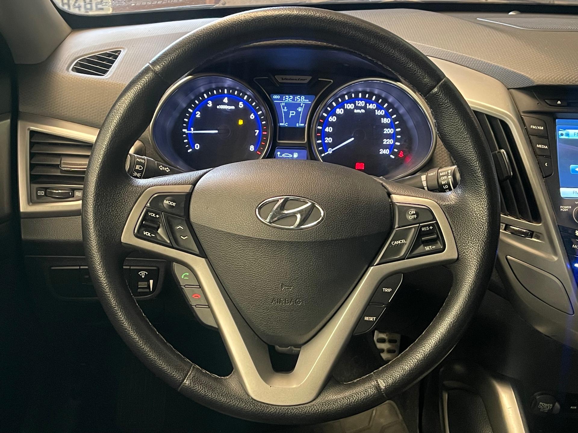 Foto 5 de Hyundai Veloster / 2013