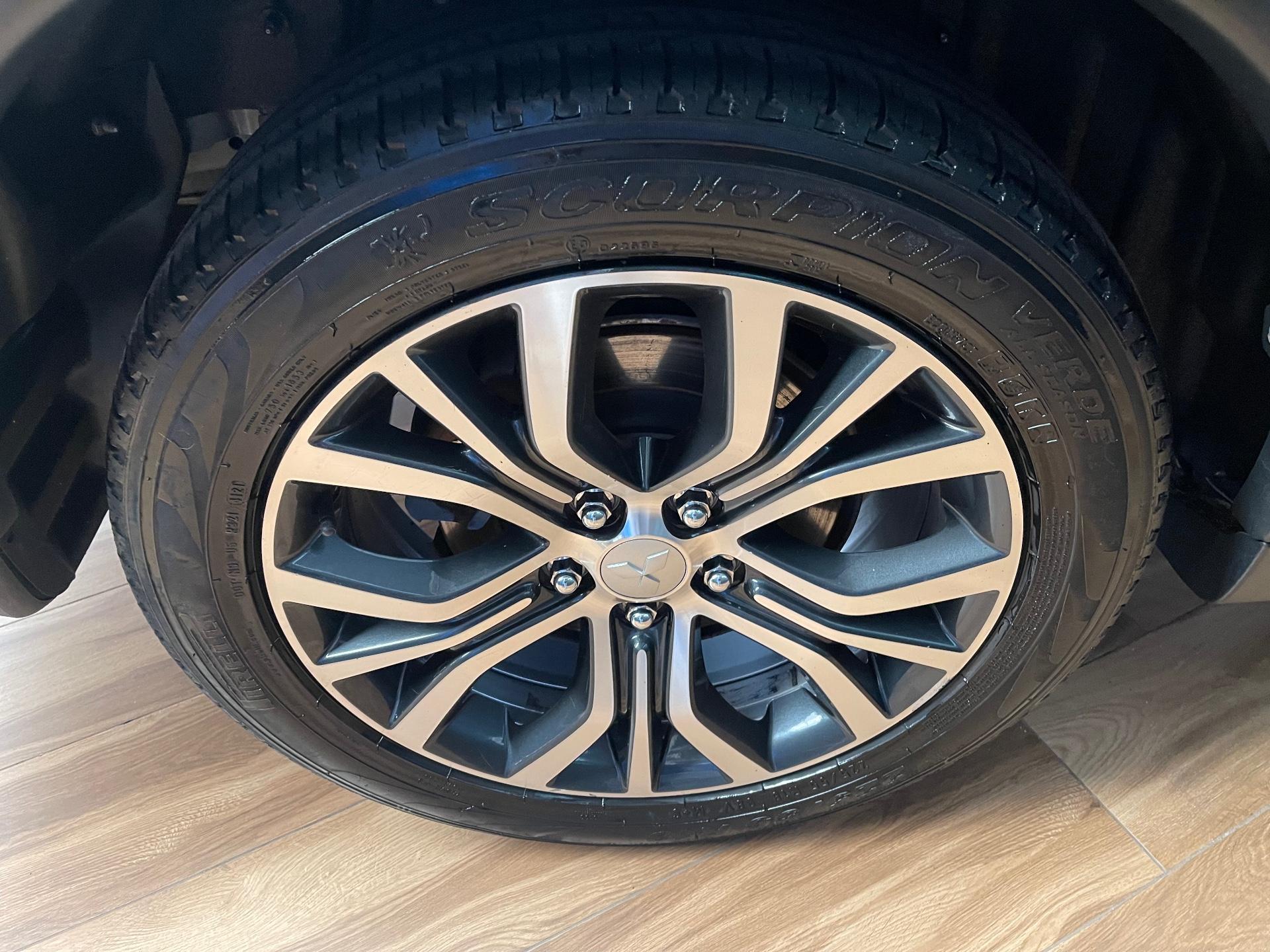 Foto 14 de Mitsubishi Outlander /MMC 3.0 GT 2016
