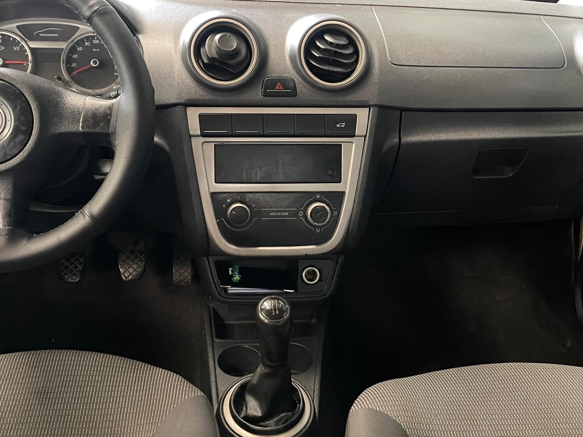 Foto 6 de Volkswagen Voyage W/ 1.6 2012
