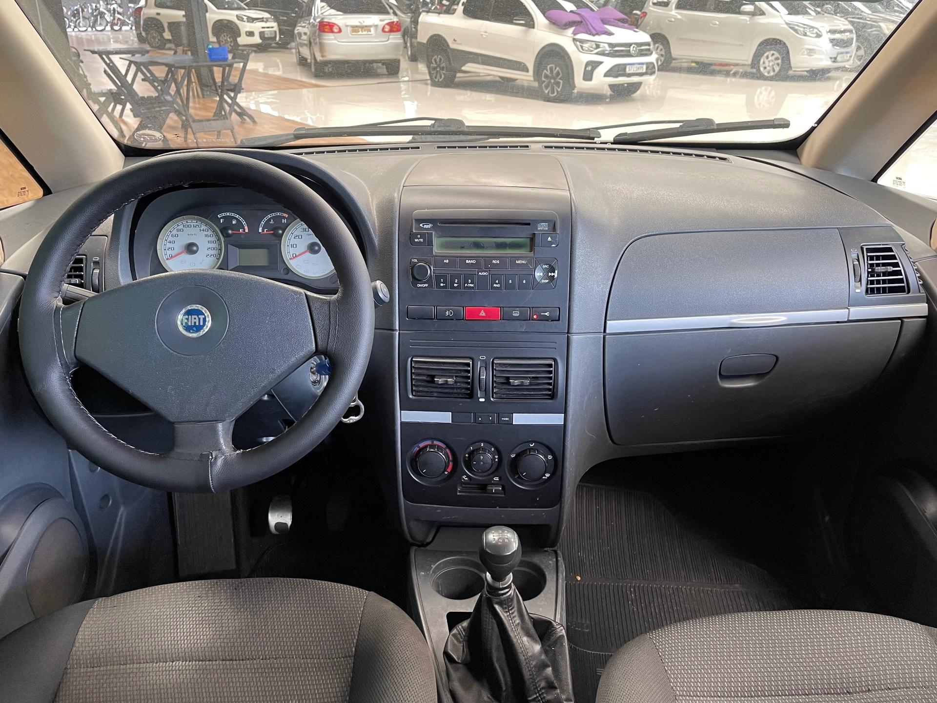 Foto 4 de Fiat Idea ELX FLEX 2008