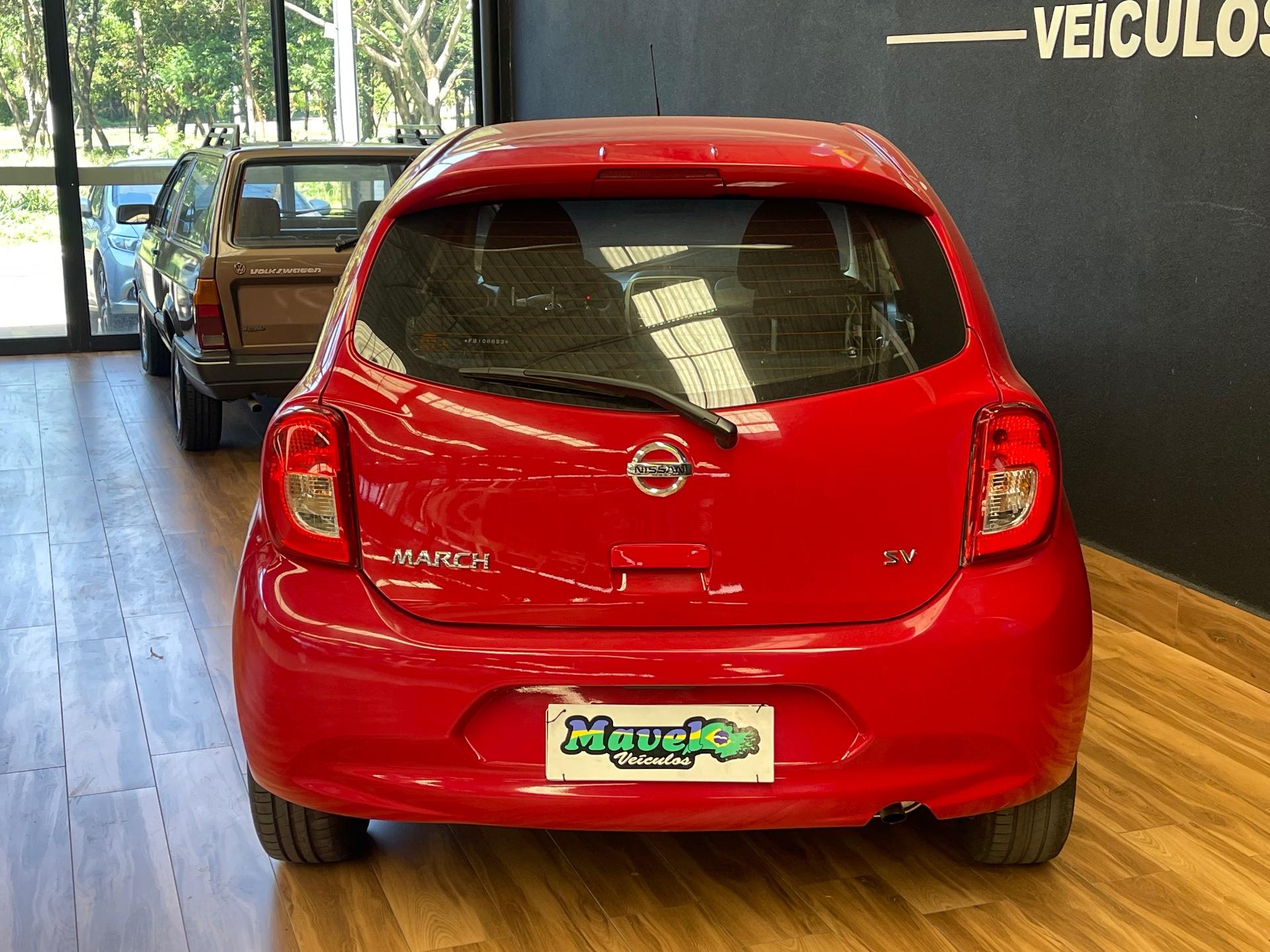 Foto 12 de Nissan March 10SV 2015