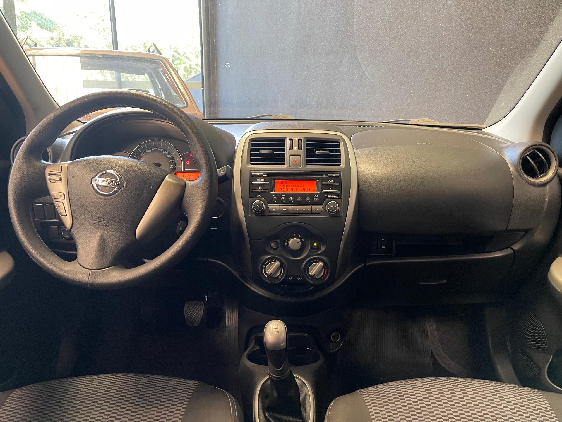 Foto 4 de Nissan March 10SV 2015
