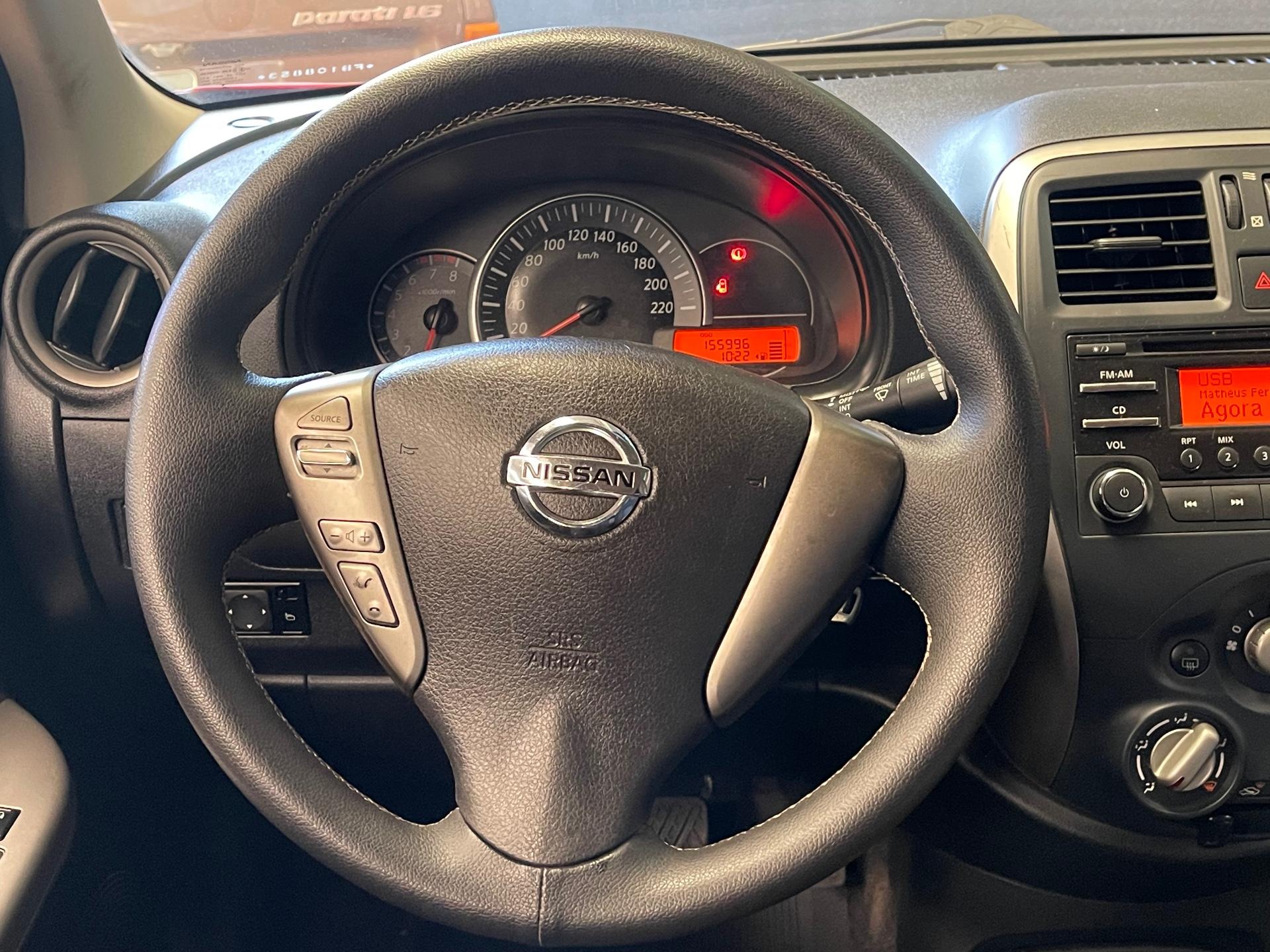 Foto 5 de Nissan March 10SV 2015