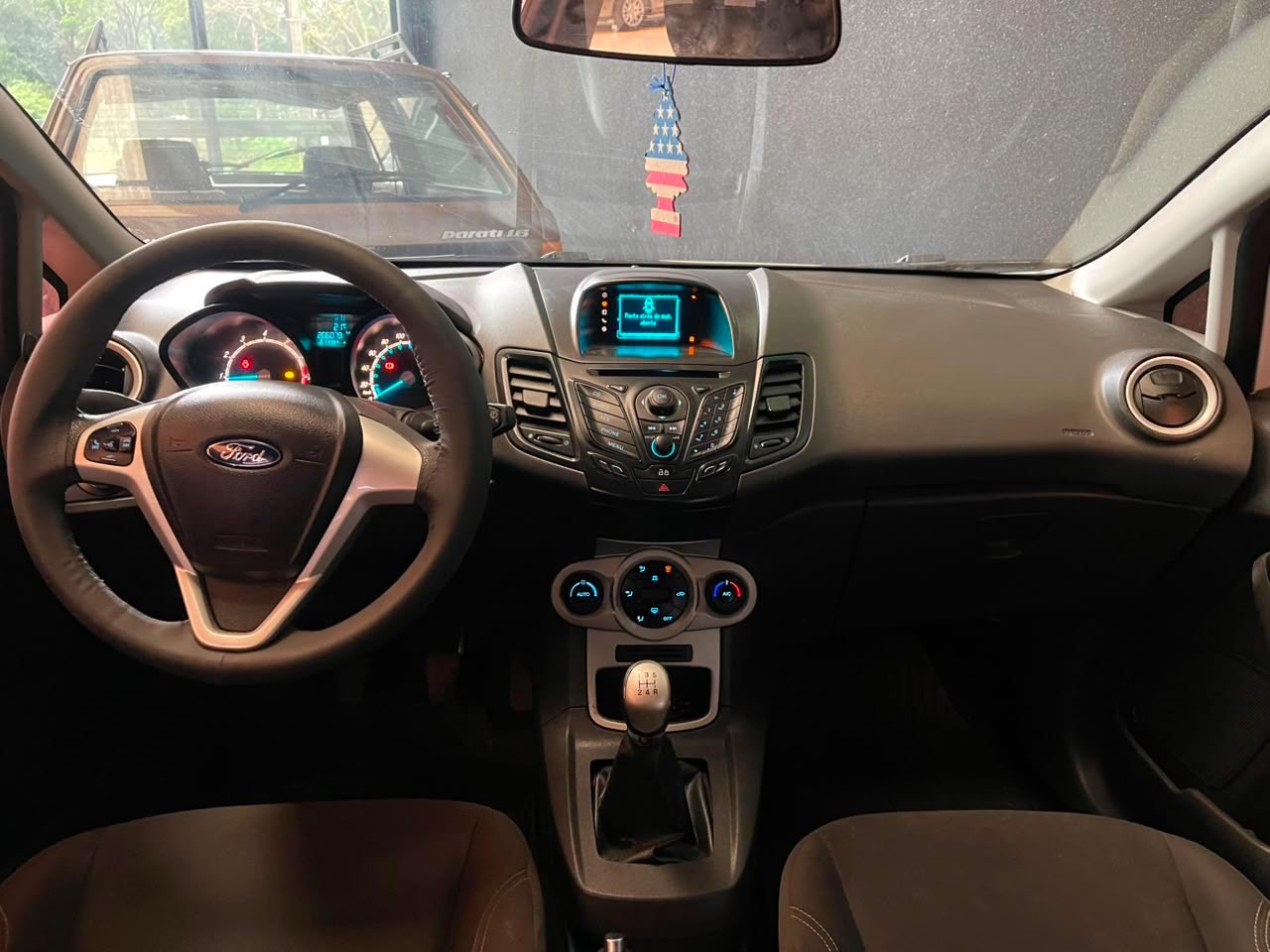 Foto 4 de Ford Fiesta 16SEL 2017