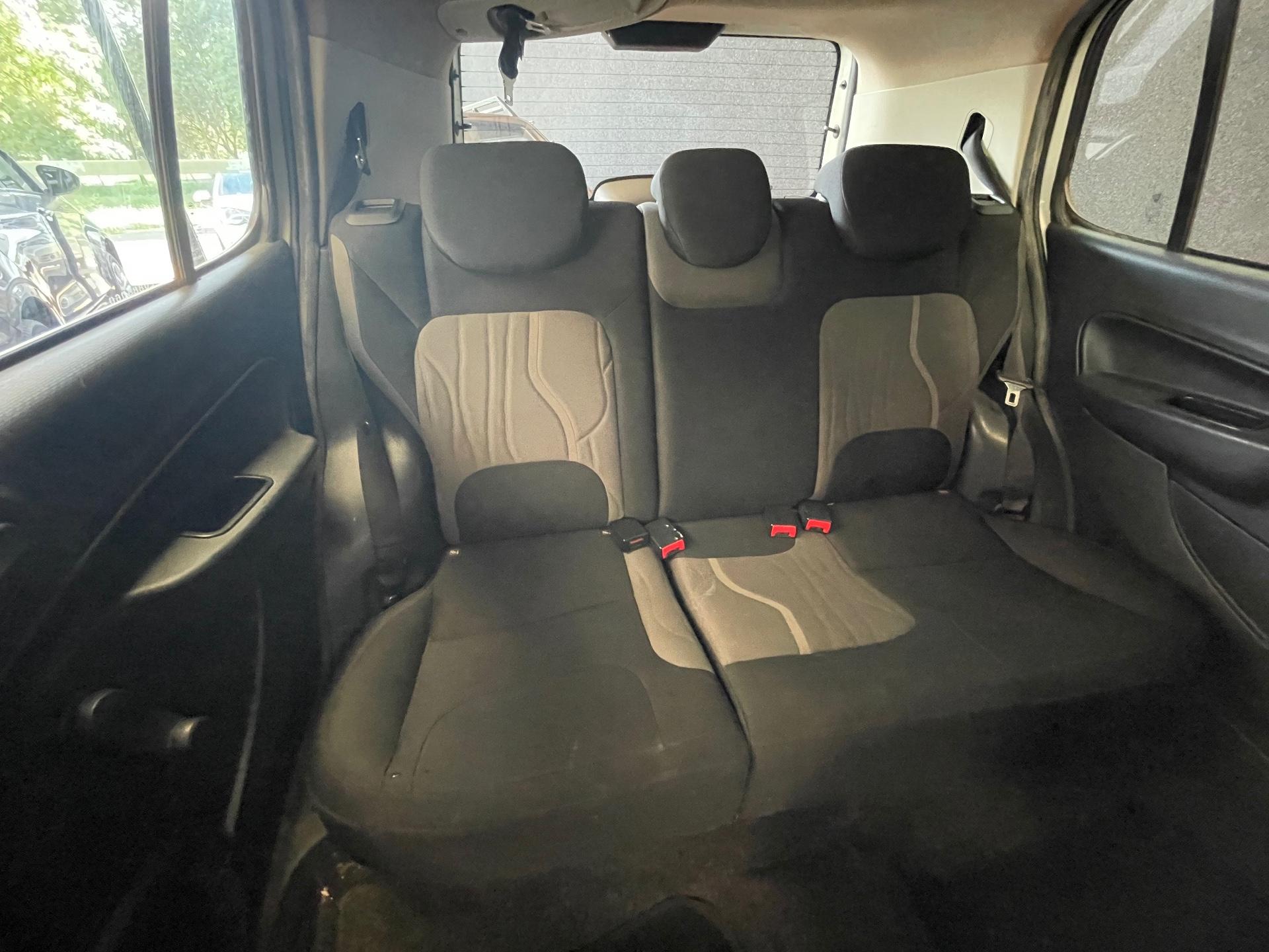 Foto 10 de Fiat Uno WAY 1.0 E 2020