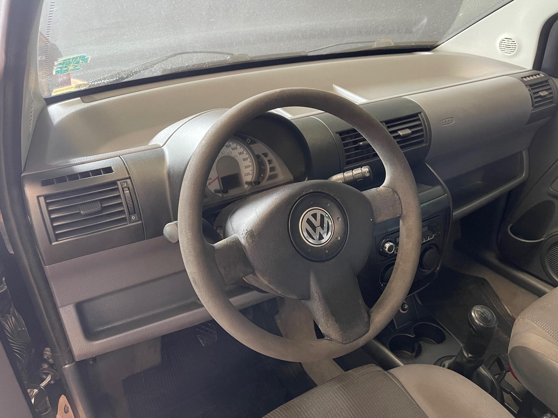 Foto 8 de Volkswagen Fox W/ 1.6 PLUS 2009