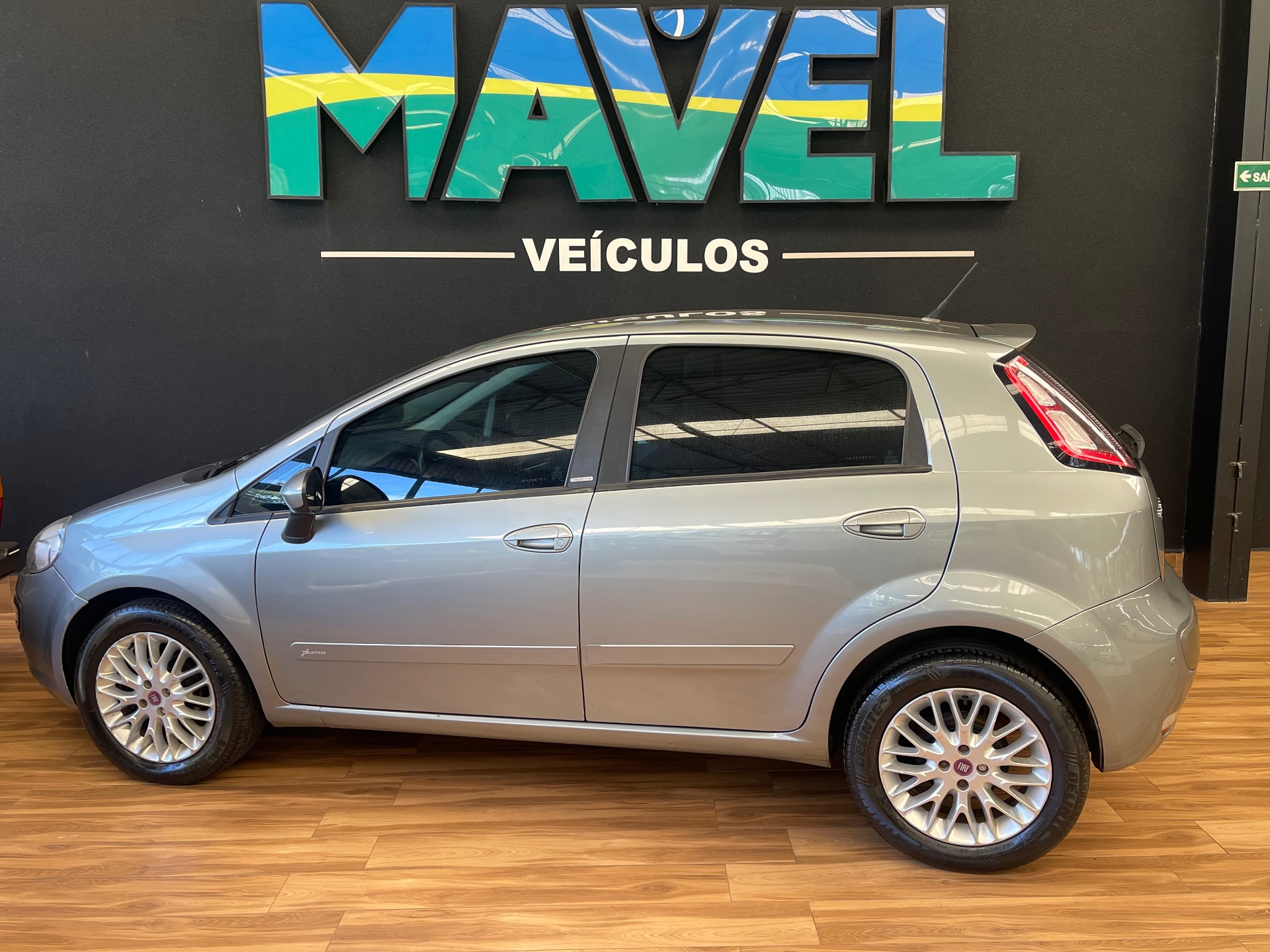 Foto 11 de Fiat Punto ESSEN. 1.6 DL 2013