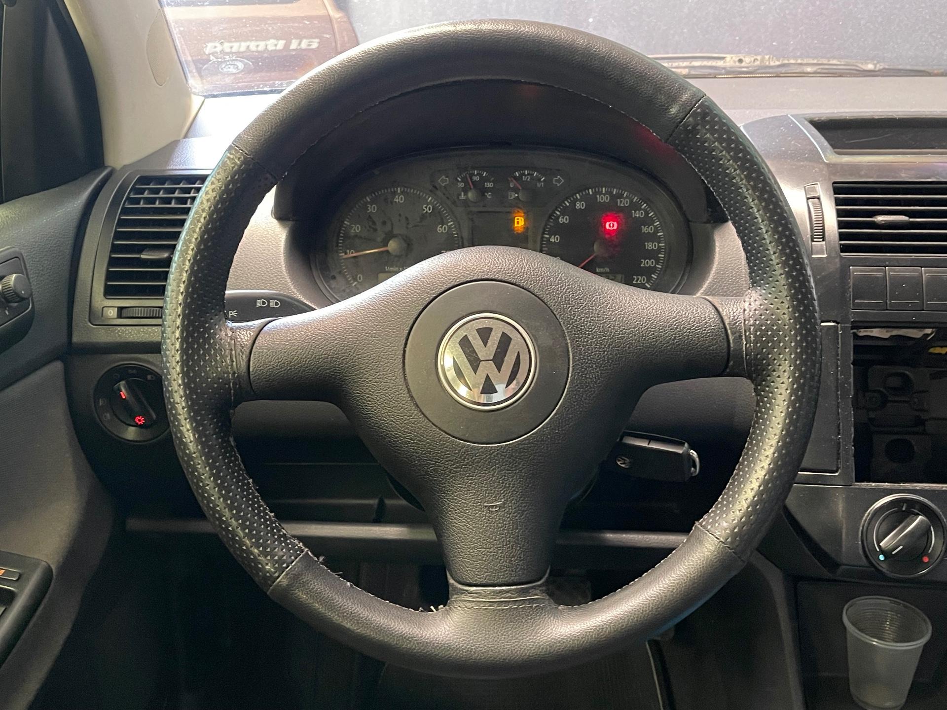 Foto 5 de Volkswagen Polo Sedan W/ 1.6 2008