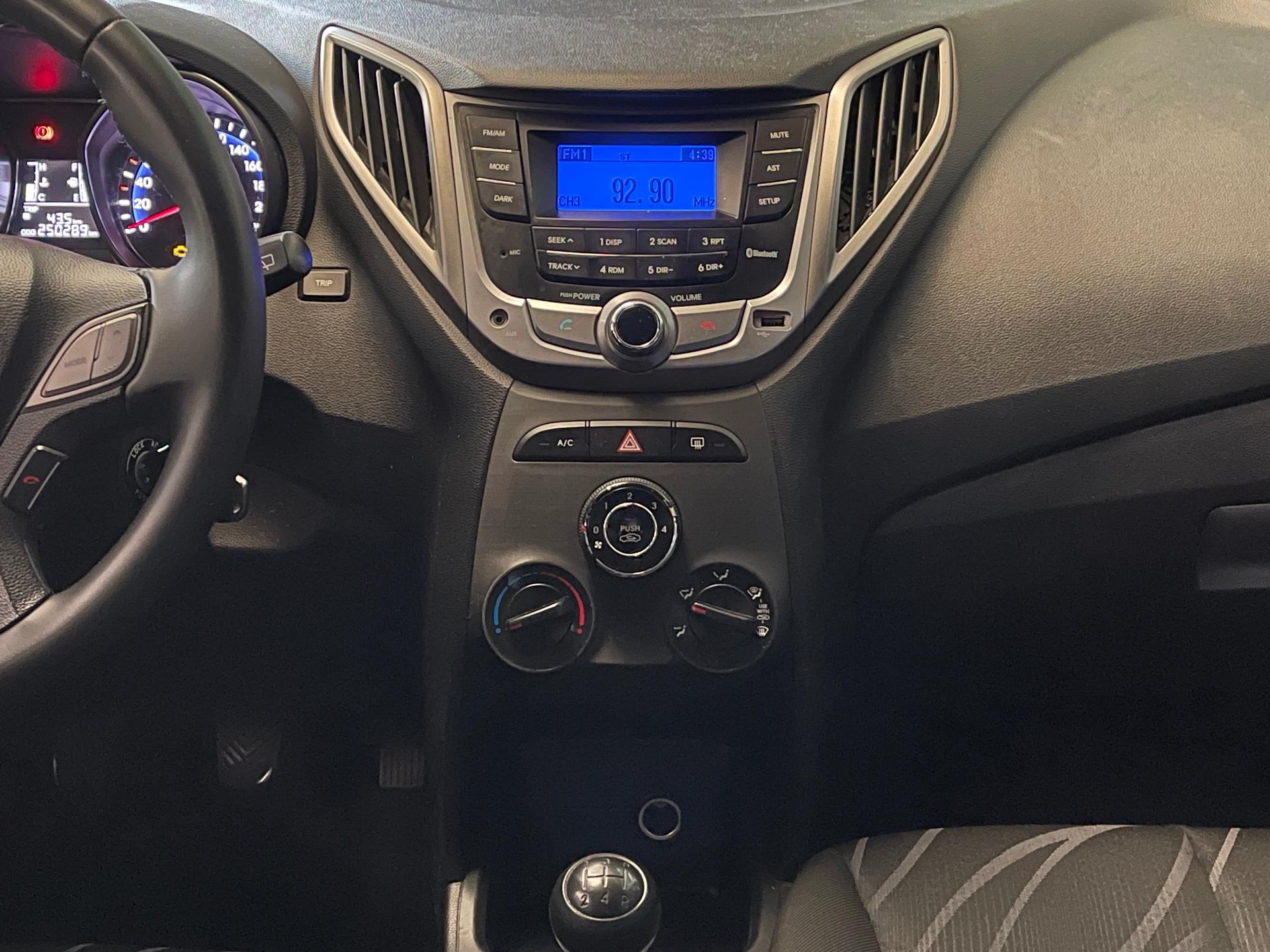Foto 6 de Hyundai HB20 1.0M 1.0 M 2014