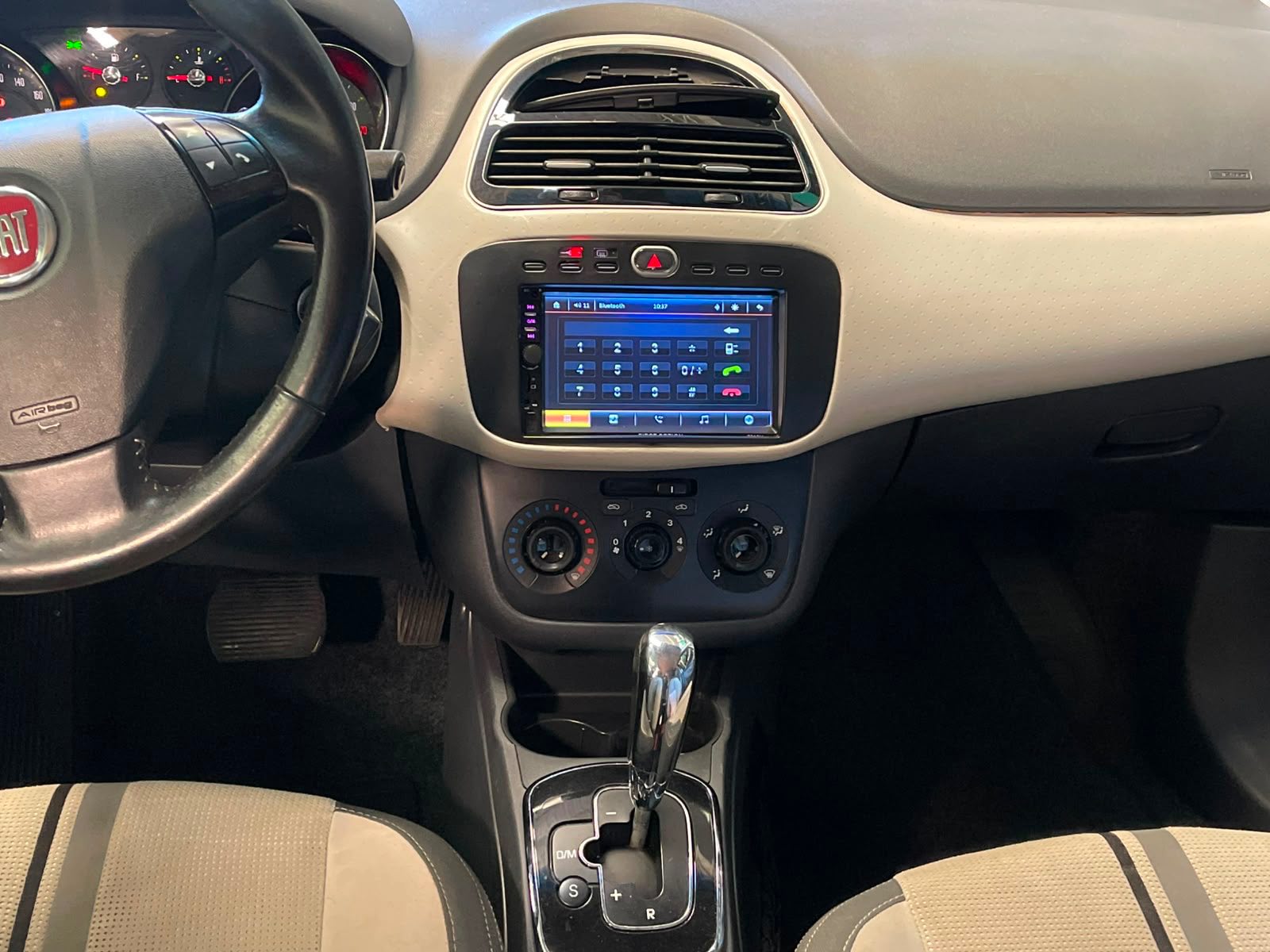 Foto 6 de Fiat Punto ESSENCE 1.6 2013