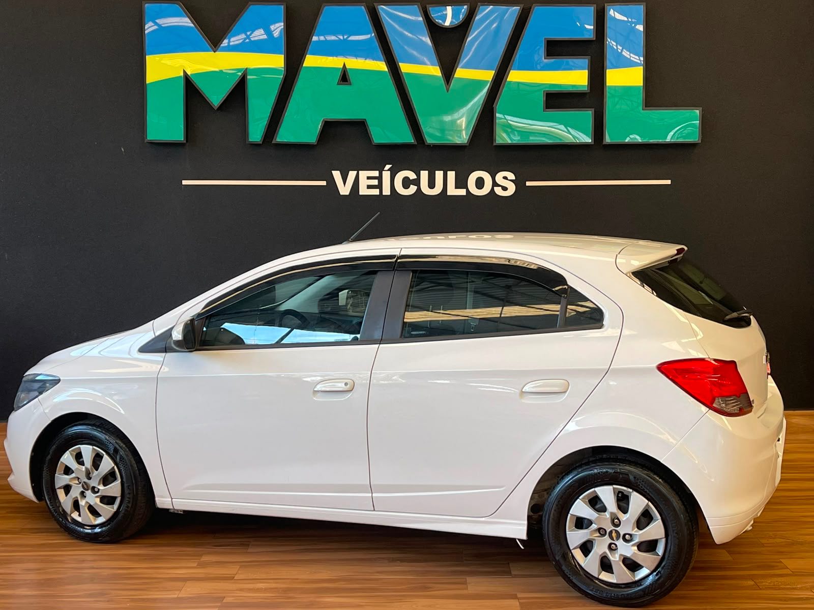 Foto 11 de Chevrolet Onix 10MT JOYE 2019