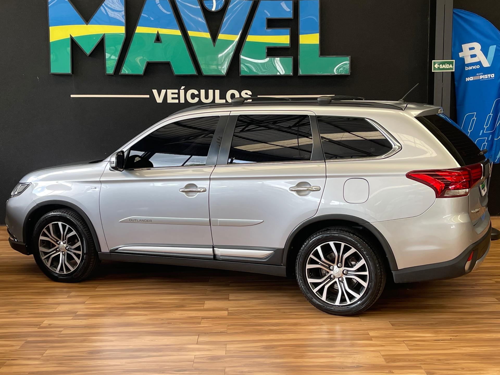 Foto 11 de Mitsubishi Outlander /MMC 3.0 GT 2016