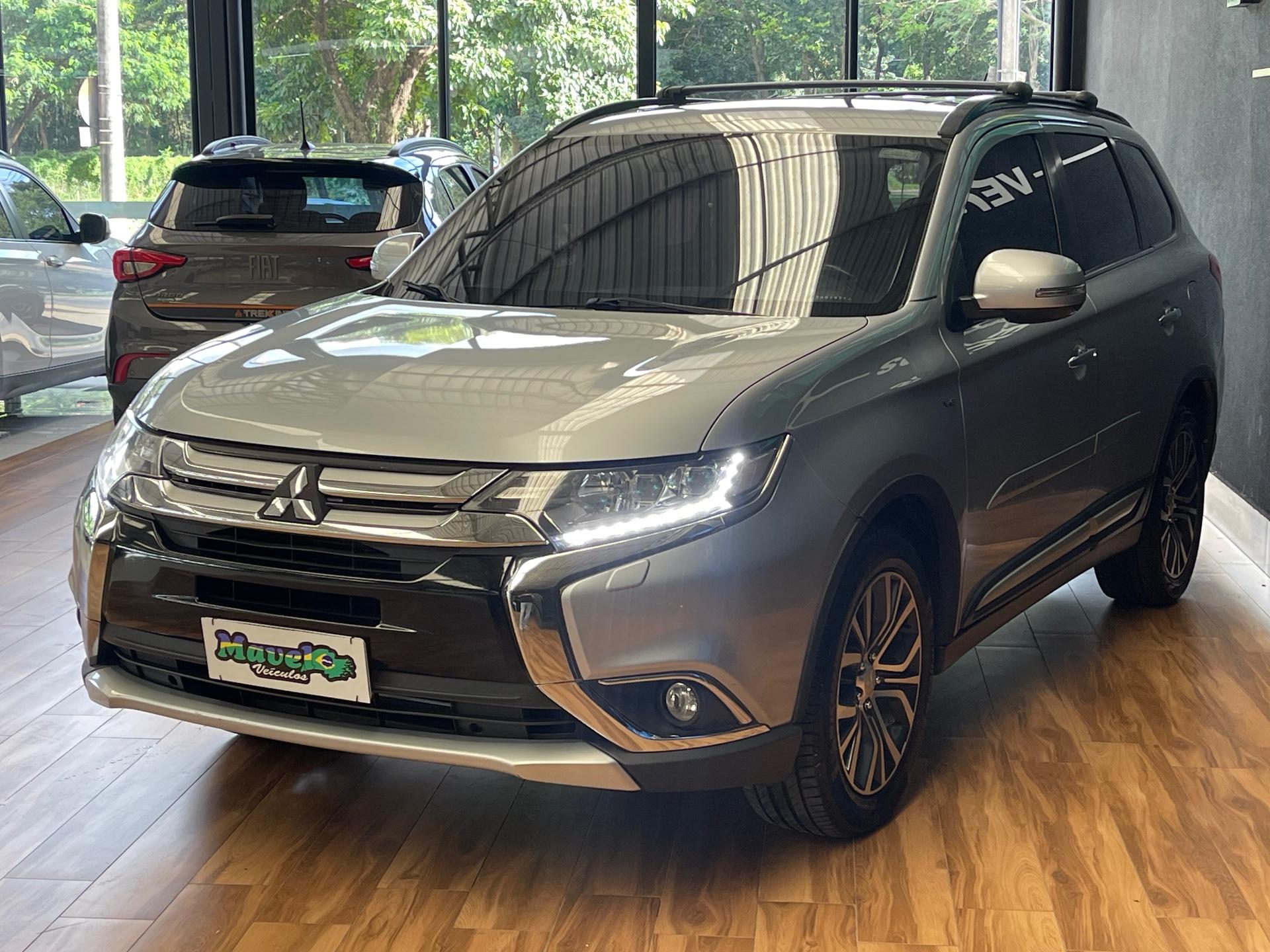 Foto 3 de Mitsubishi Outlander /MMC 3.0 GT 2016