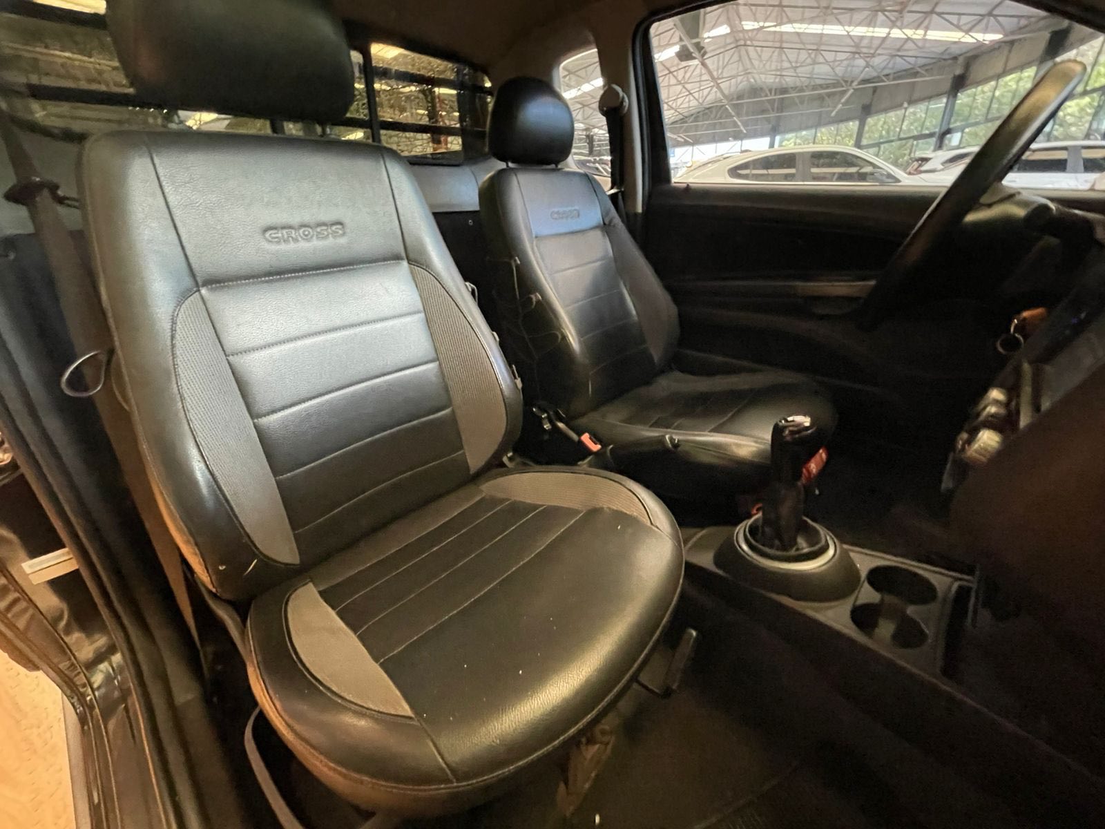 Foto 9 de Volkswagen Saveiro W/ 1.6 CE CROSS 2012