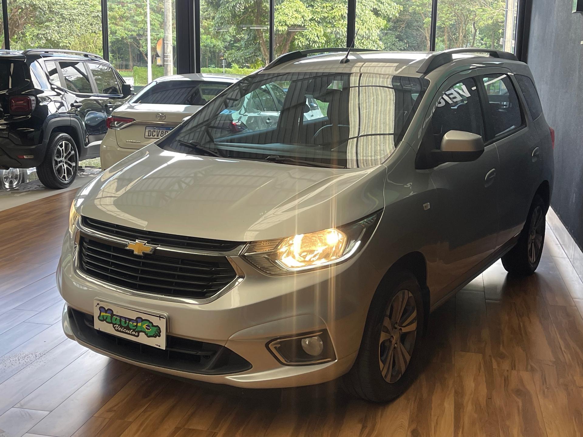 Foto 3 de Chevrolet Spin HEV/ 18L AT PREMIER 2023