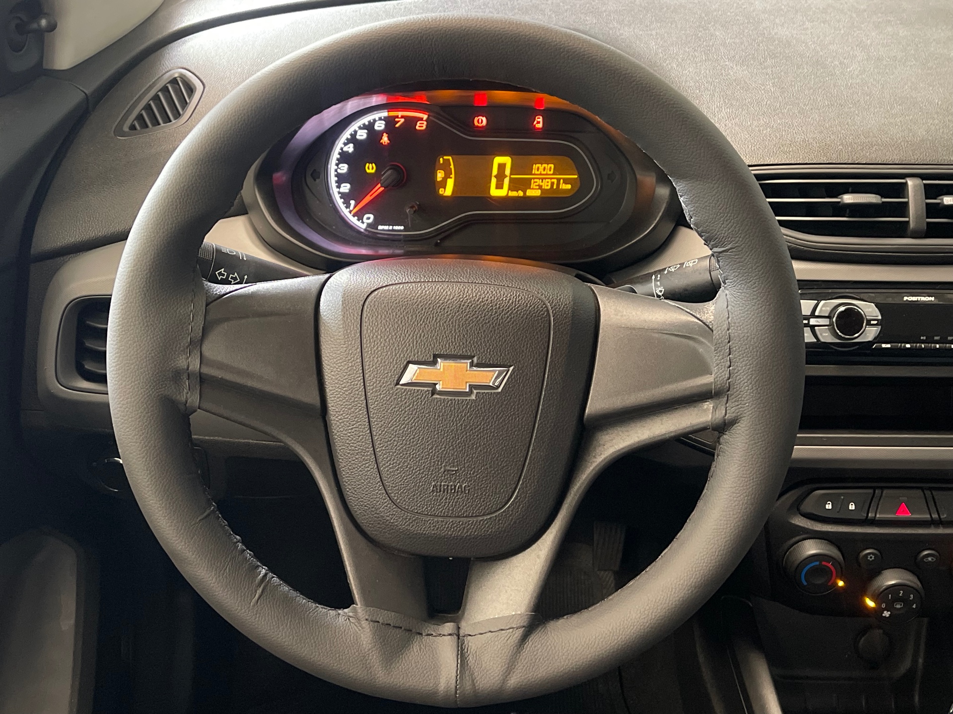 Foto 5 de Chevrolet Onix 10MT JOYE 2018