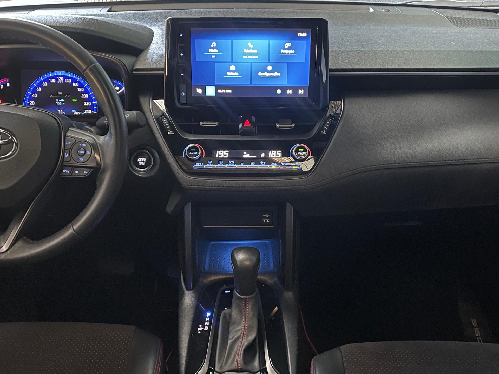Foto 6 de Toyota Corolla Cross /C GRS 2024