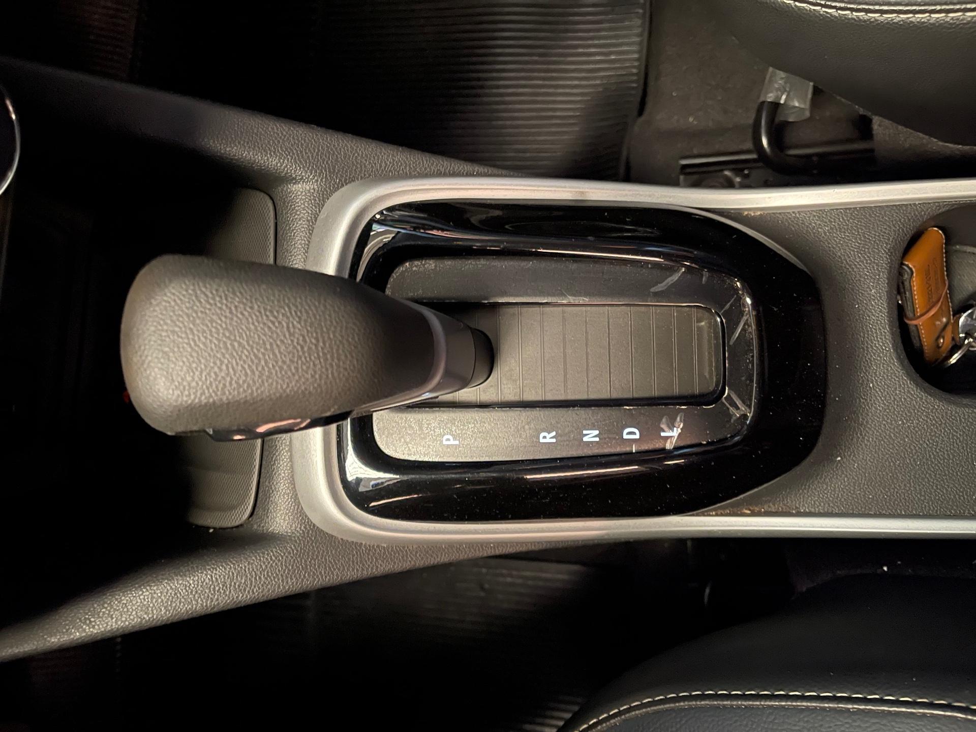 Foto 7 de Chevrolet Tracker 1.2T PREMIER 2023