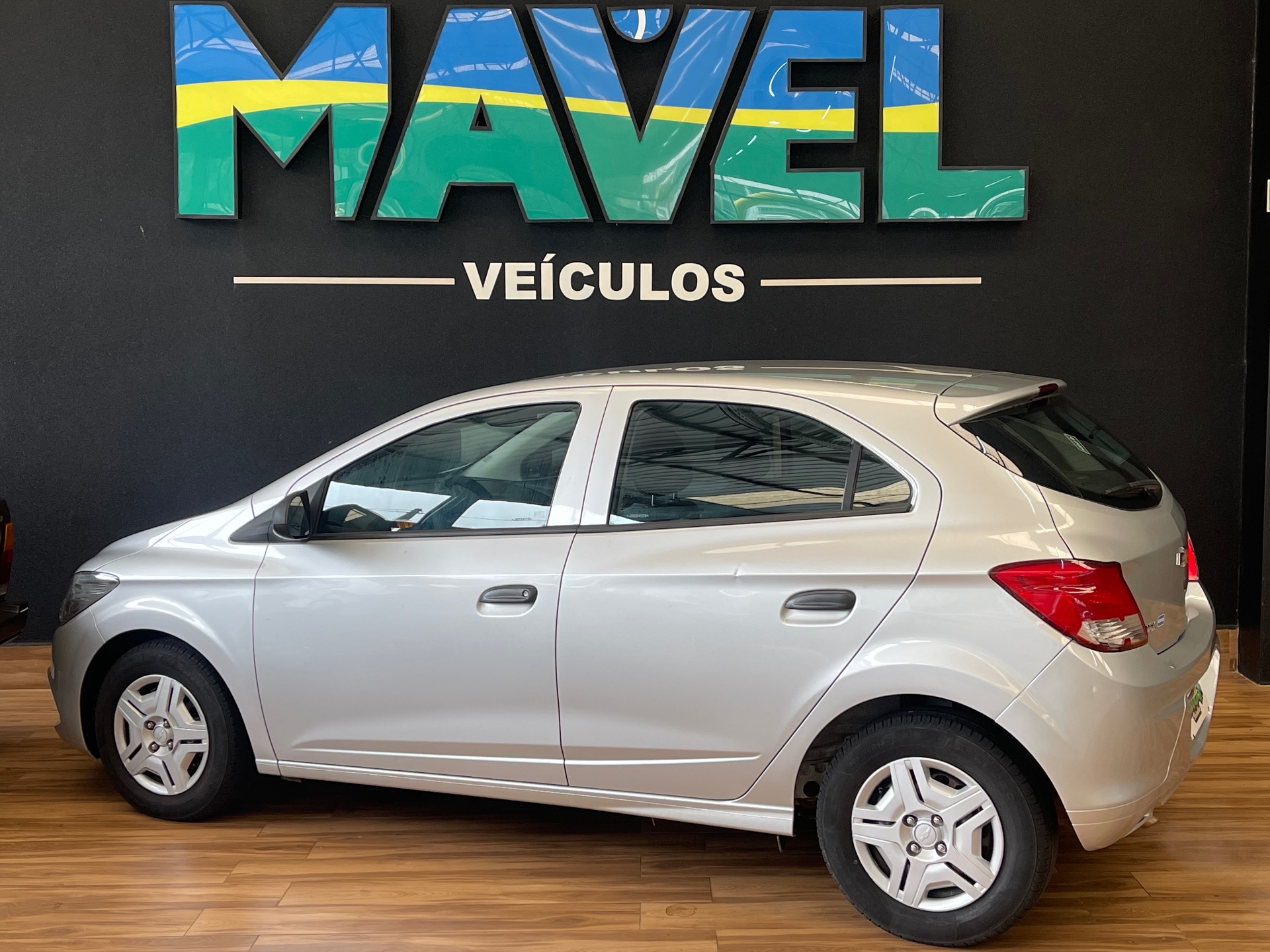 Foto 11 de Chevrolet Onix 10MT JOYE 2018
