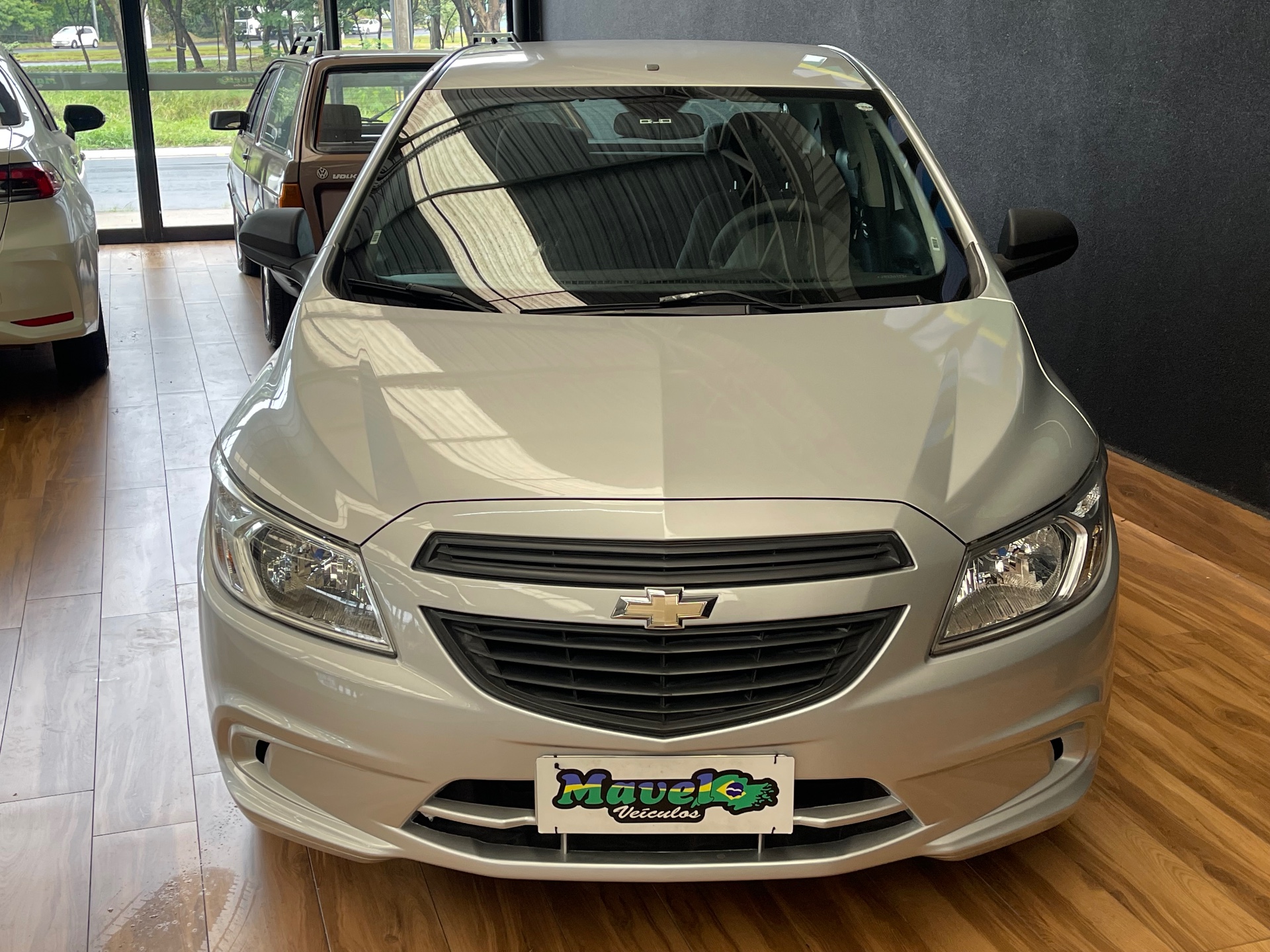 Foto 2 de Chevrolet Onix 10MT JOYE 2018