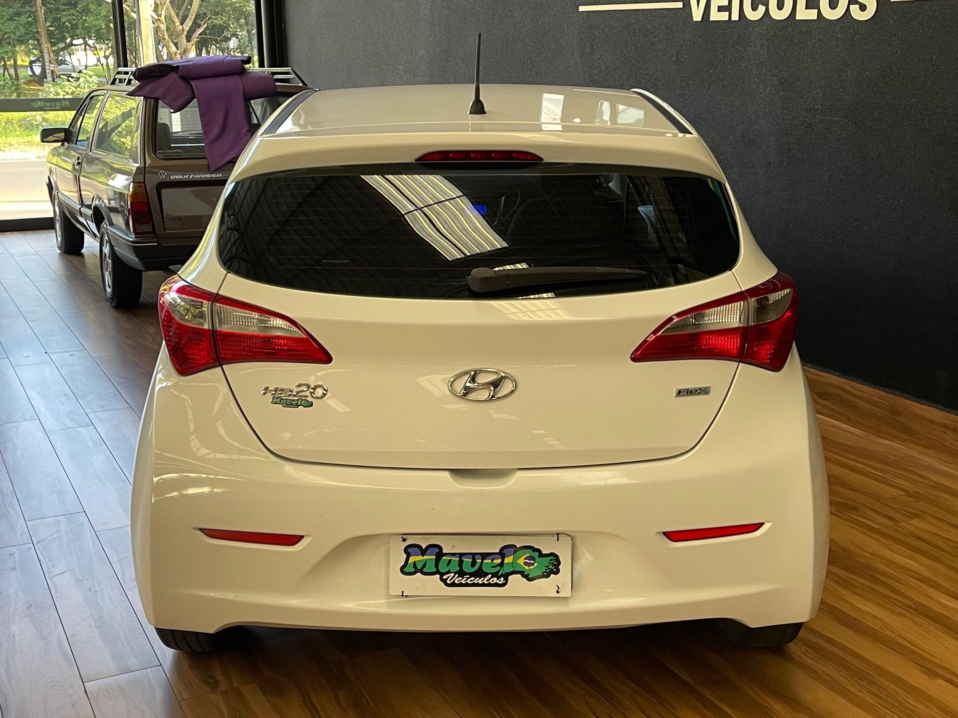 Foto 12 de Hyundai HB20 1.0M 1.0 M 2014