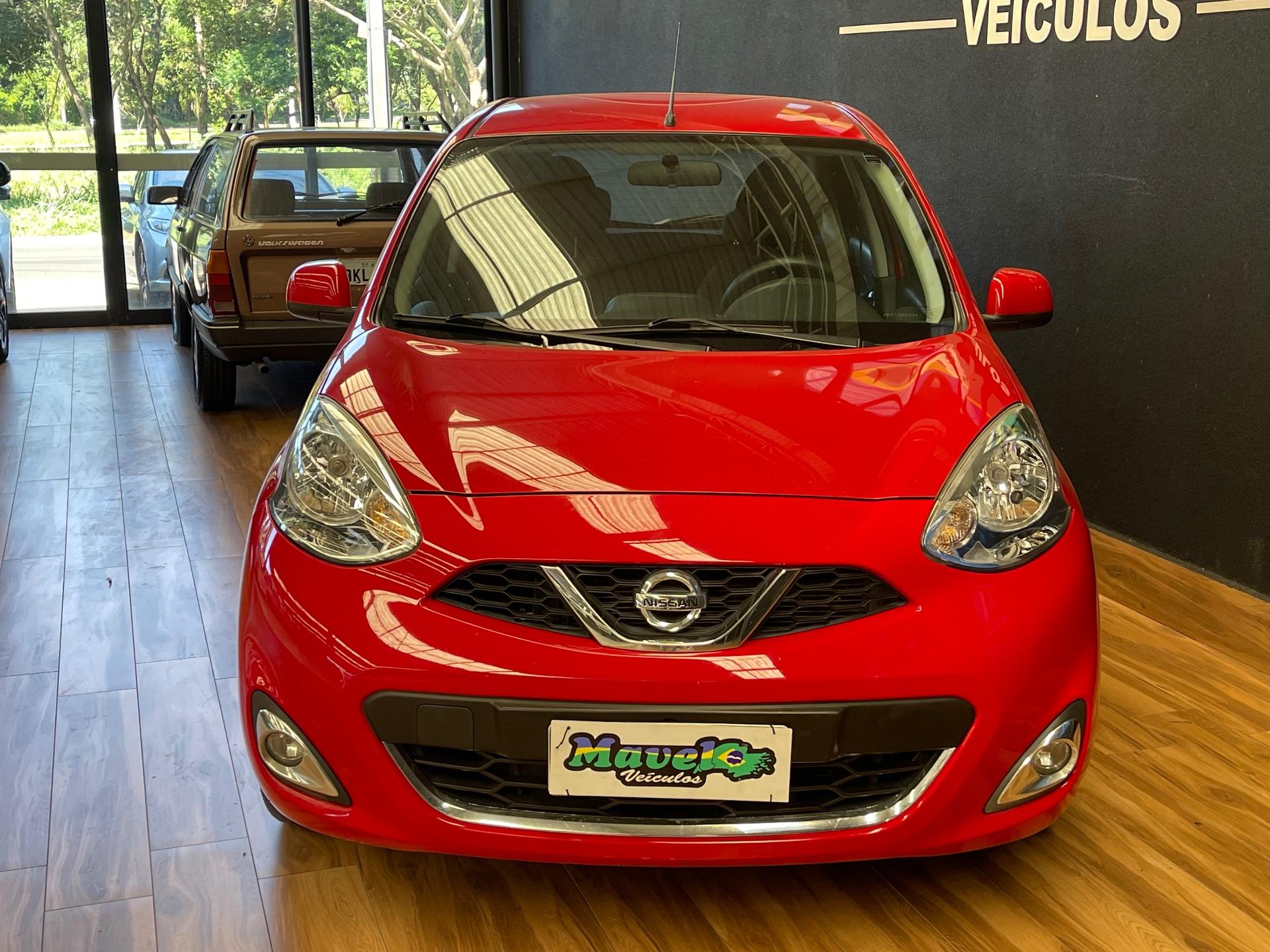 Foto 2 de Nissan March 10SV 2015