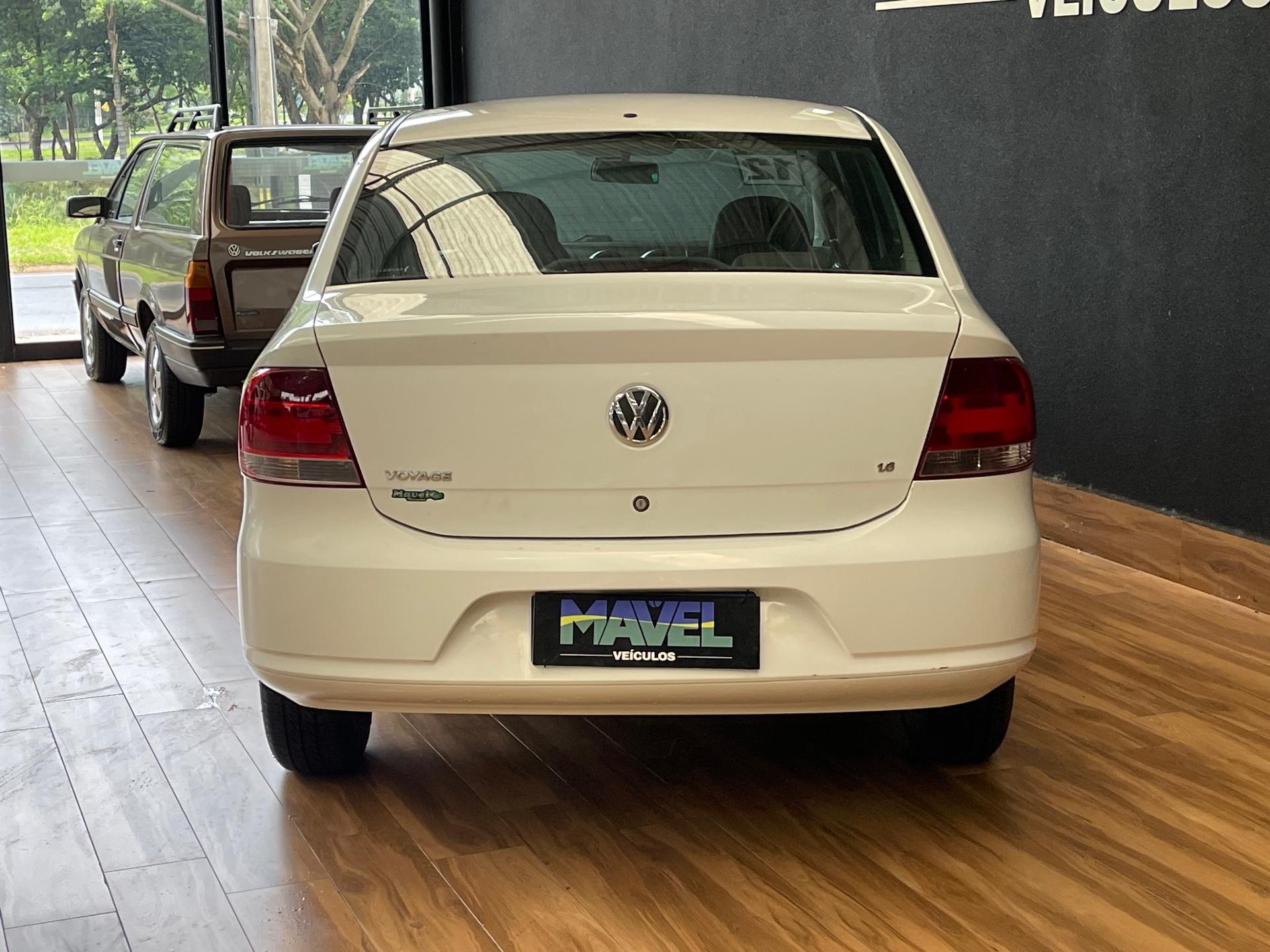 Foto 12 de Volkswagen Voyage W/ 1.6 2012