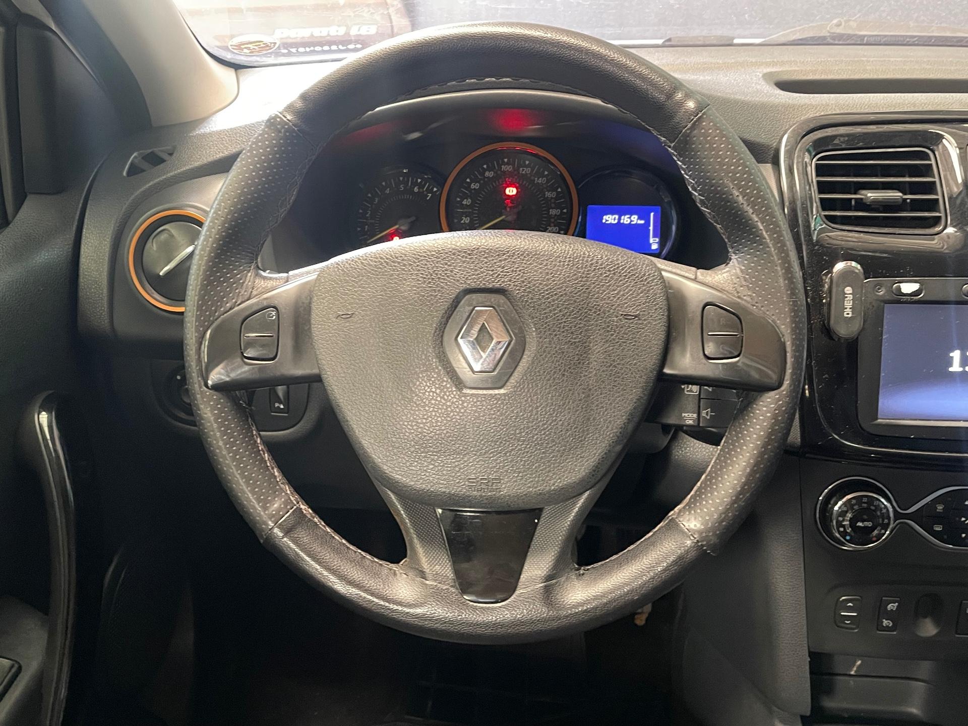 Foto 5 de Renault Sandero STEP 16 2016