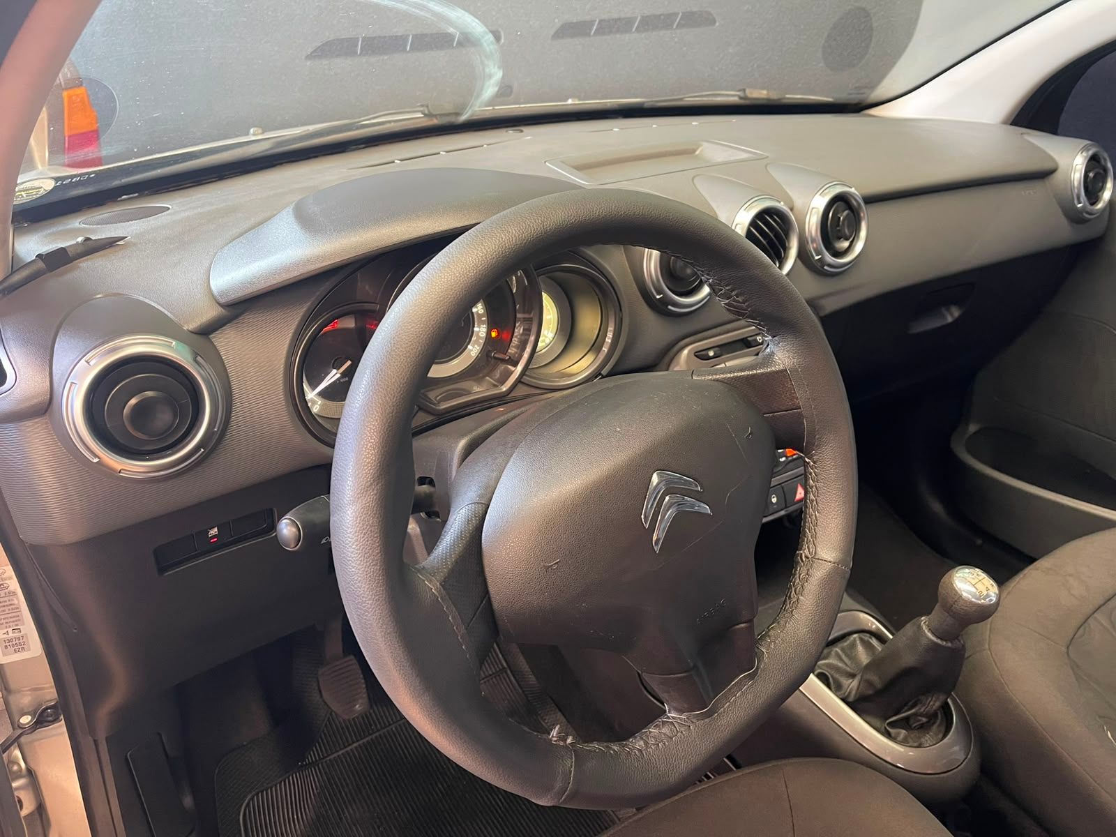 Foto 8 de Citroën C3 Mec. 1.5 TENDANCE 2013